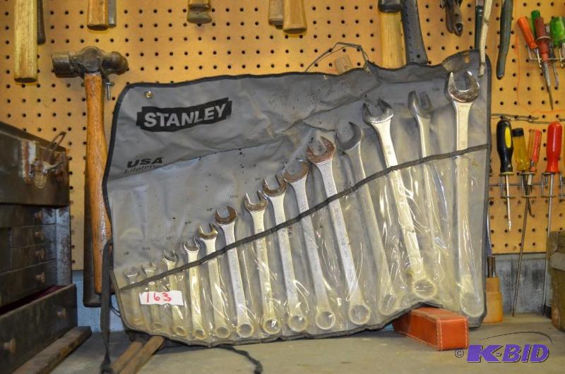 lot 163 image: Stanley graduated sizes Wrench Set in nice ba...