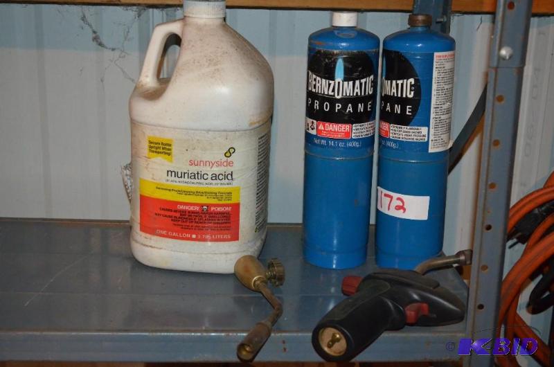 lot 172 image: 2 BenzOmatic&nbspPropane tanks and nozzle Su...