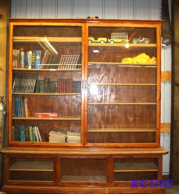 lot 23 image: Antique Wood Display case with Glass front. T...