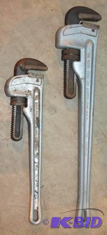 lot 33 image: The Rigid&nbspTool Co.2 Rigid Pipe Wrenches ...