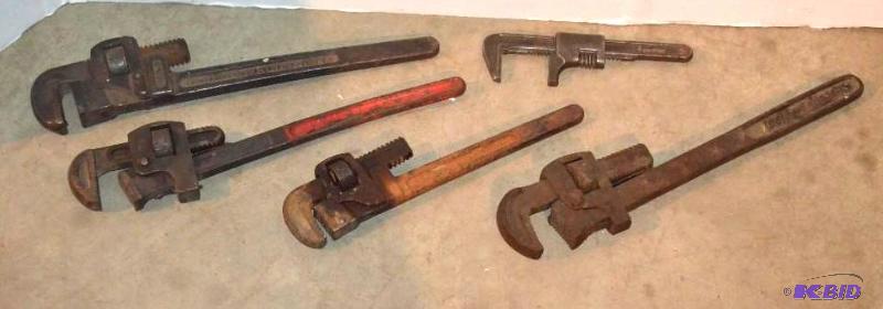 lot 35 image: Antique Heavy Duty Pipe Wrenches   Keen Kutt...