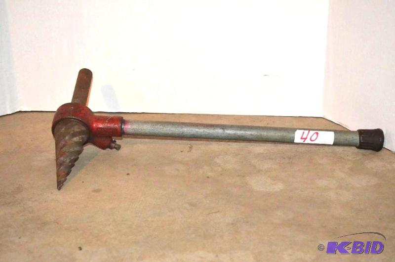 lot 40 image: Rigid()Pipe Reamer...