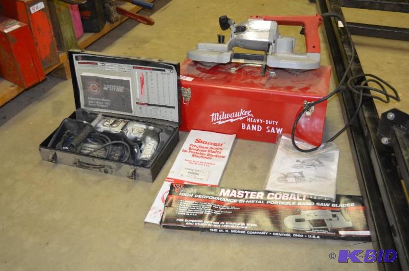 lot 50 image: Black & Decker Spitfire 5056 Rotary Ham...
