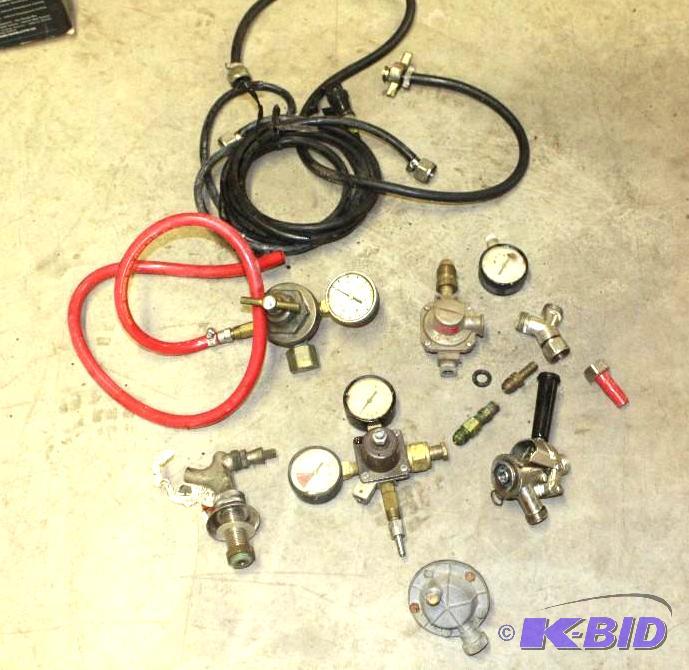 lot 78 image: Measuring Devices   Pressure gauge 0 to 50 l...