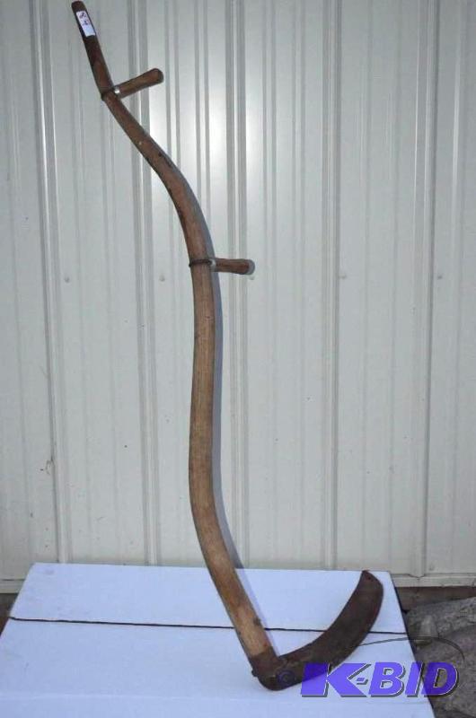 lot 84 image: Antique Wood Scythe 63&quotL Blade is 20&quo...
