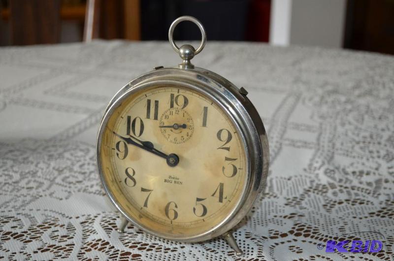 lot 135 image: Antique Westclox Big Ben metal alarm clock 5&...