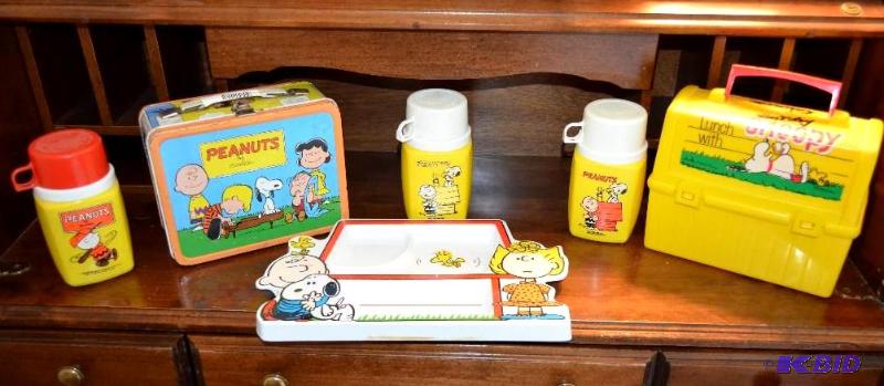 lot 149 image: Vintage&nbspSnoopy Collectibles   Peanuts b...