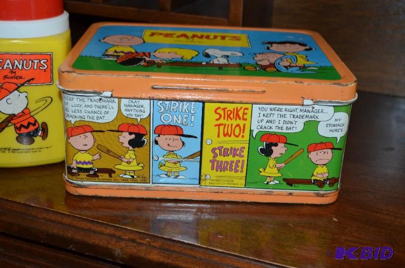 Vintage Snoopy Collectibles: Peanuts B... | Oak Park Guns, Lionel ...