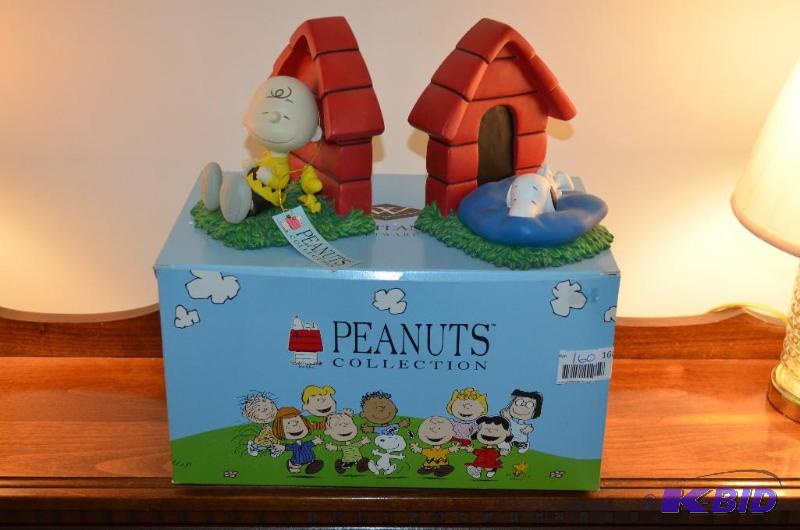 lot 159 image: New in box Westland Giftware Charlie Brown &a...