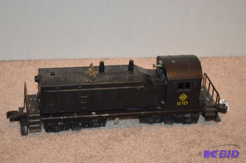 lot 16 image: Vintage Lionel Erie No. 610 Diesel Switcher....