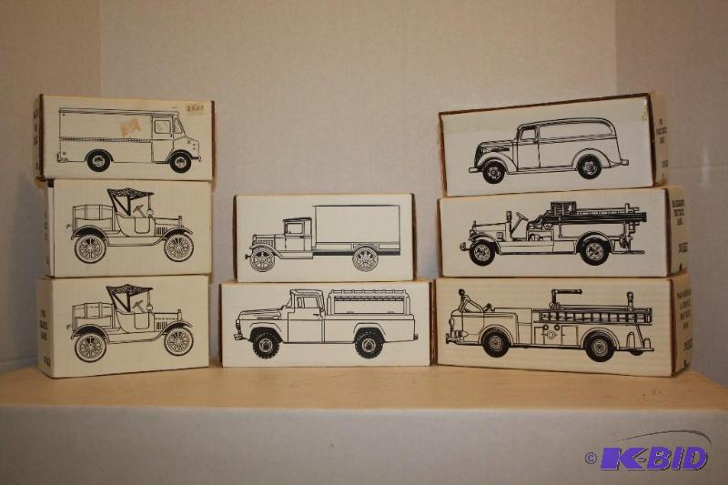 lot 202 image: Lot of 8&nbspERTL banks - all have locking&n...