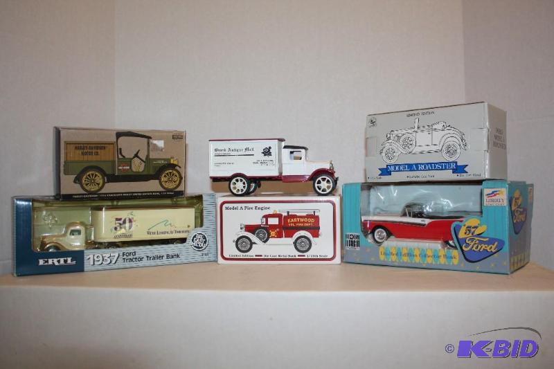 lot 208 image: Die Cast Metal Replicas   1937 Ford Tractor ...