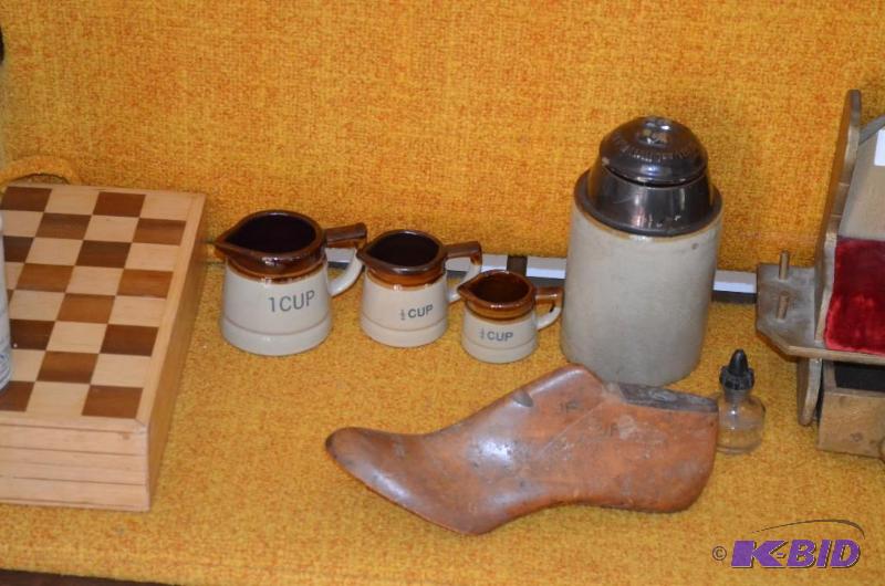 lot 231 image: Lot of antiques and collectibles   Stoneware...