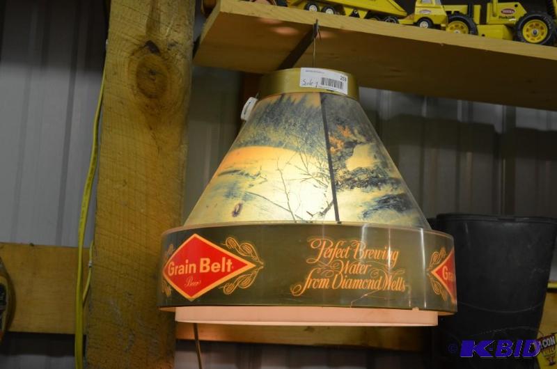 lot 253 image: Vintage 1960s Grain Belt Beer Lighted Hangin...