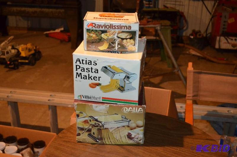 lot 255 image: 3 Vintage pasta makers including   Marcato R...