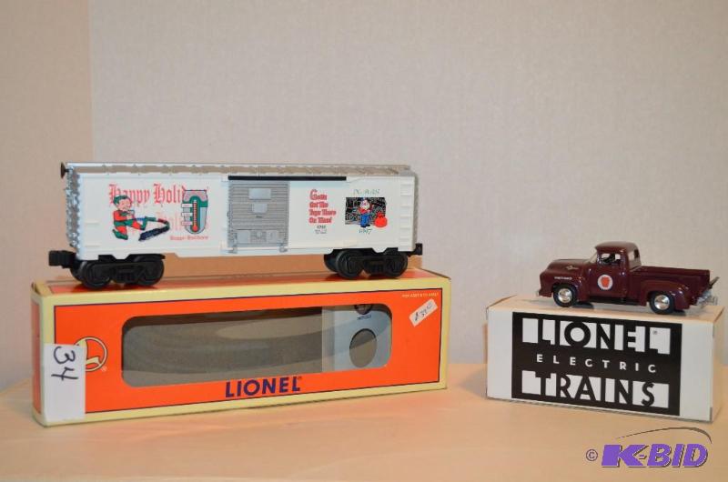 lot 34 image: 1997 Happy Holidays Christmas Boxcar. Lione...