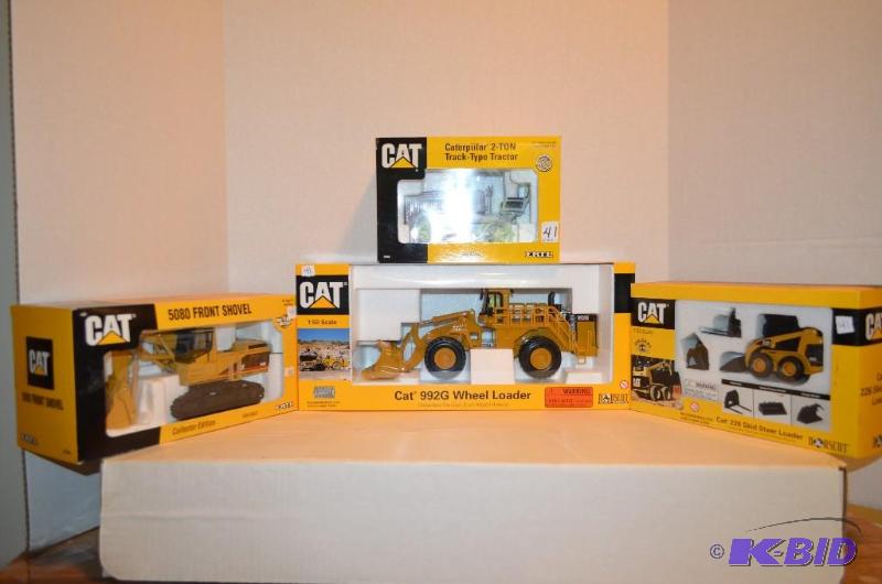 lot 41 image: All die cast in this lot.   Caterpillar 2 ton...