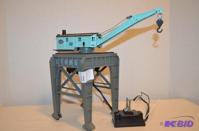 lot 51 image: Lionel Operating Remote Gantry Crane - New Yo...