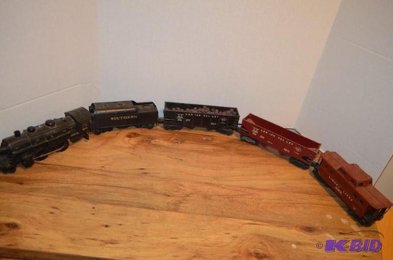 lot 53 image: 5 piece train   black metal engine no. 8311 ...