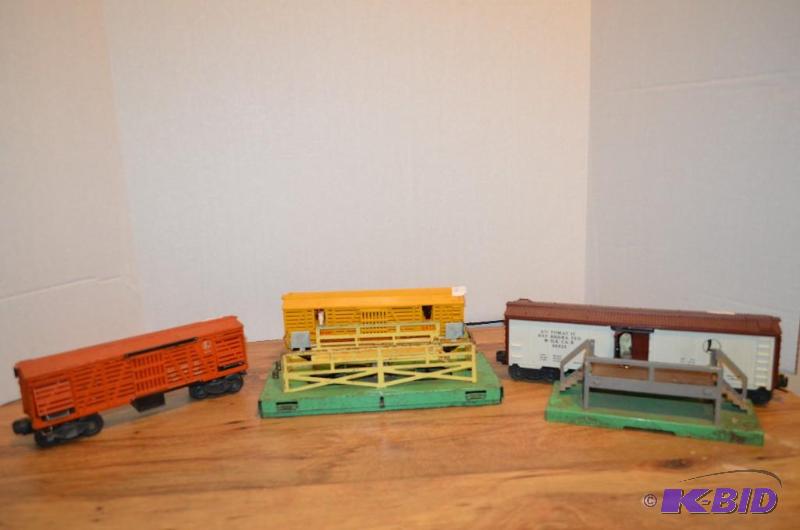 lot 55 image: 3 pieces train cars and accessories &nb...