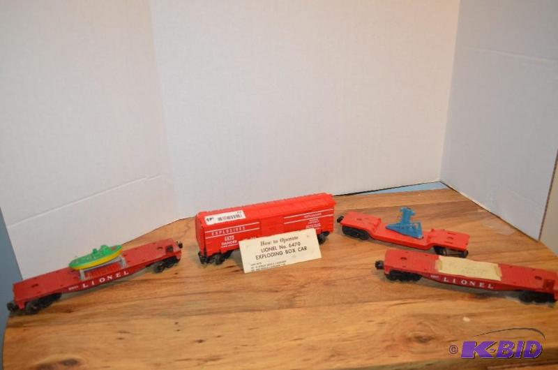 lot 63 image: Lot of Lionel Vintage Cars including   Lione...