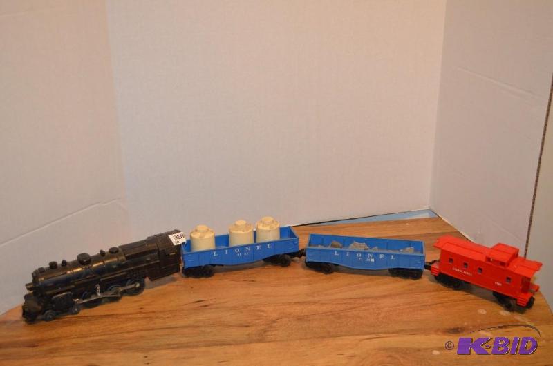 lot 69 image: Black MARX 1829 engine  Blue Lionel 6112 c...