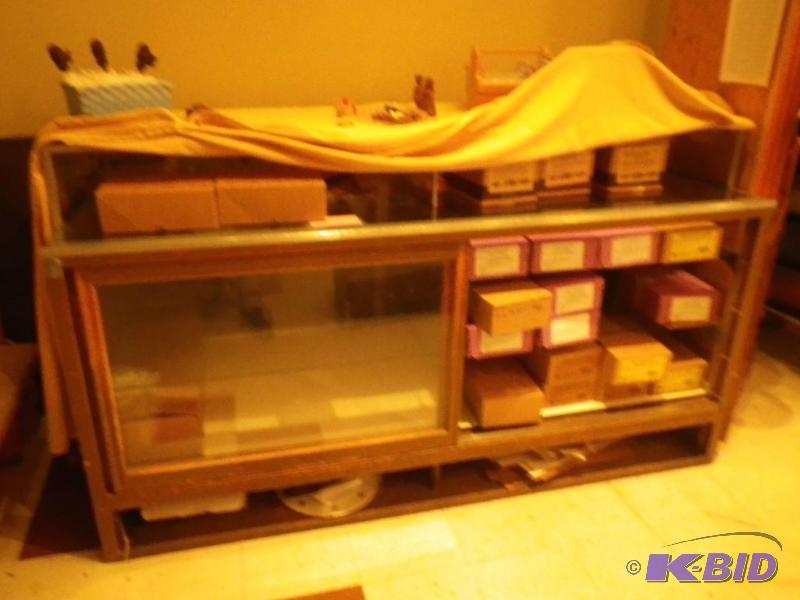 lot 12 image: Glass front display cabinet, 77" w x 36&...