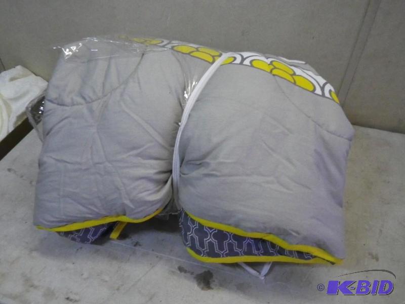 bedspread...