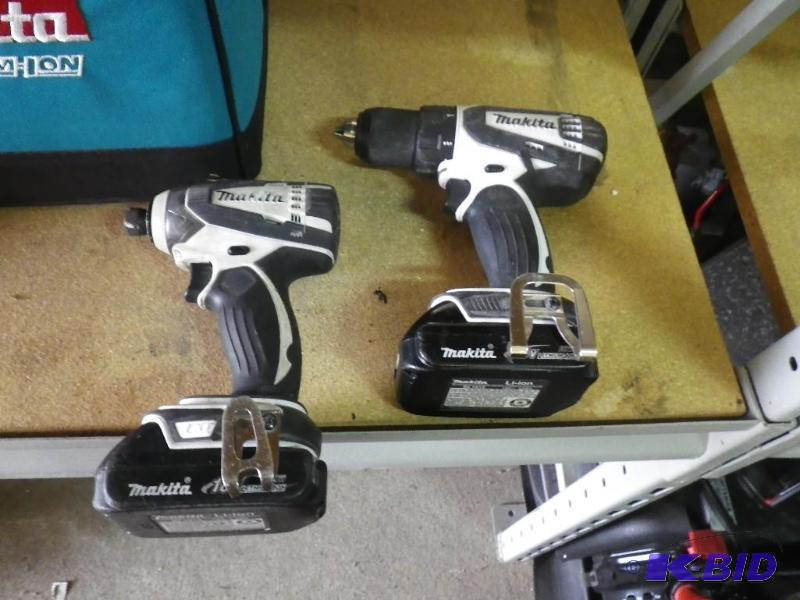 Makita driver set, works...