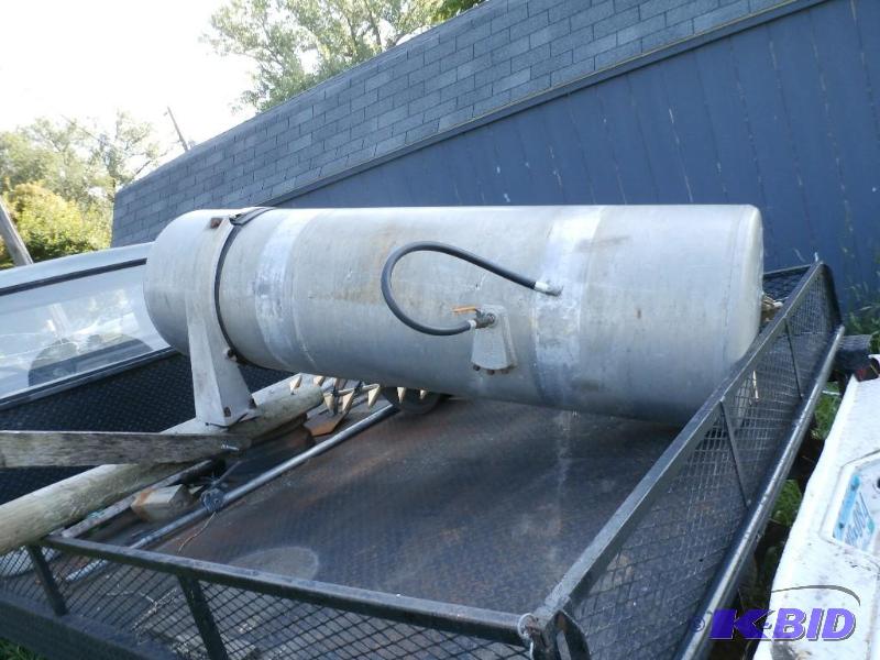 220 gallon fuel tank. Untested...