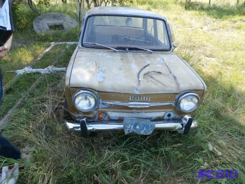 French made Chrysler. This is salvage only. D...
