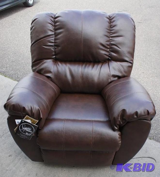 Brand New Ashley Signature Design Brown DuraB...