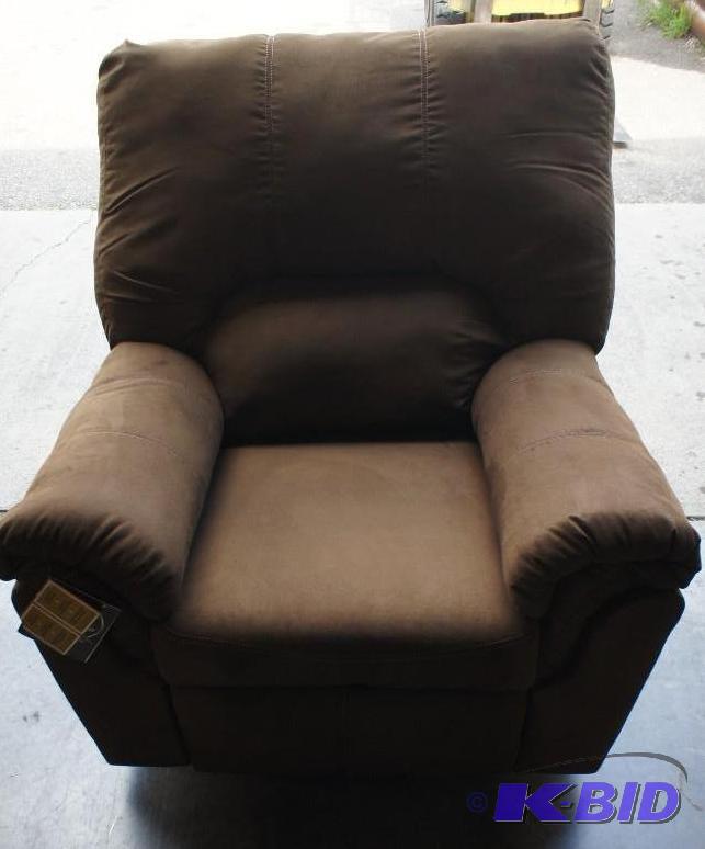 New Ashley Signature Rocker Recliner Brown Cl...