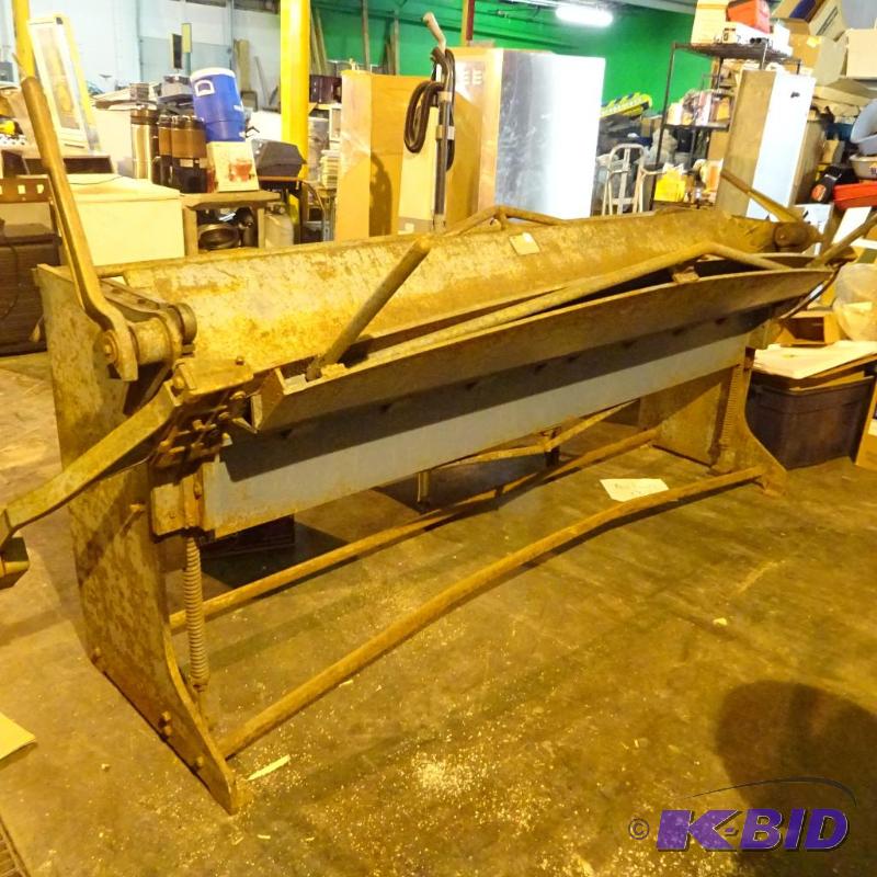 lot 1 image: Roper Whitney Model 814 metal bender. Serial ...