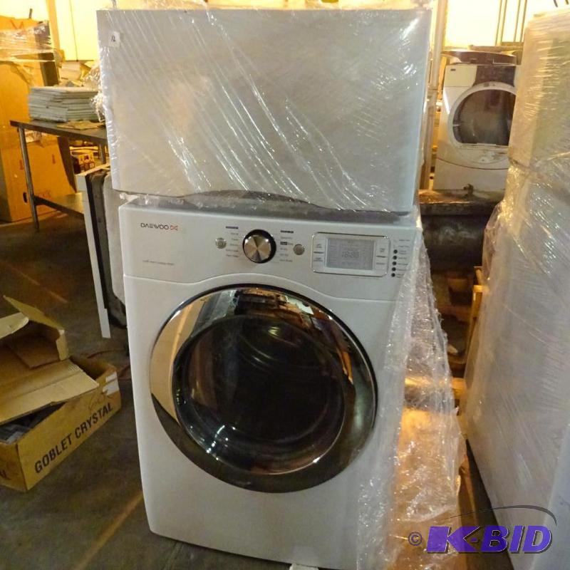 lot 12 image: Daewoo model CWR-WG13WC dryer. Naturak gas. W...