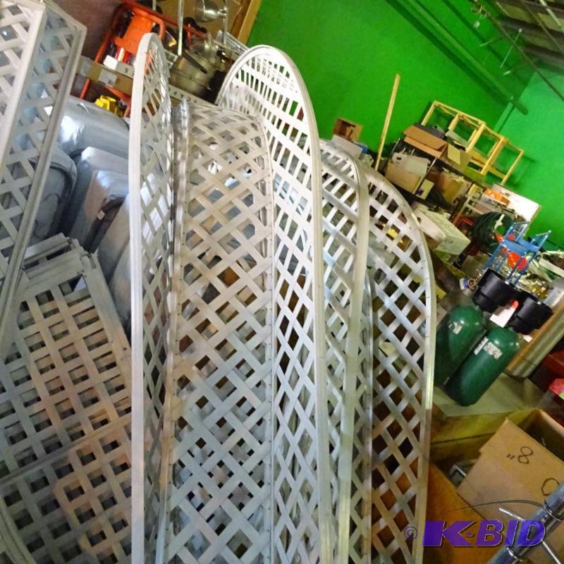 lot 162 image: Lattice Archway. 4 Pcs....