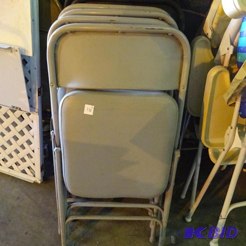 lot 172 image: 4Grey and 4 Black Padded Folding Chairs...