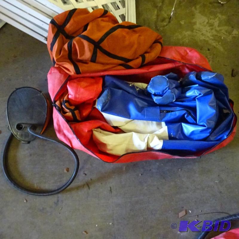 lot 173 image: Small Lawn Basketball Set...