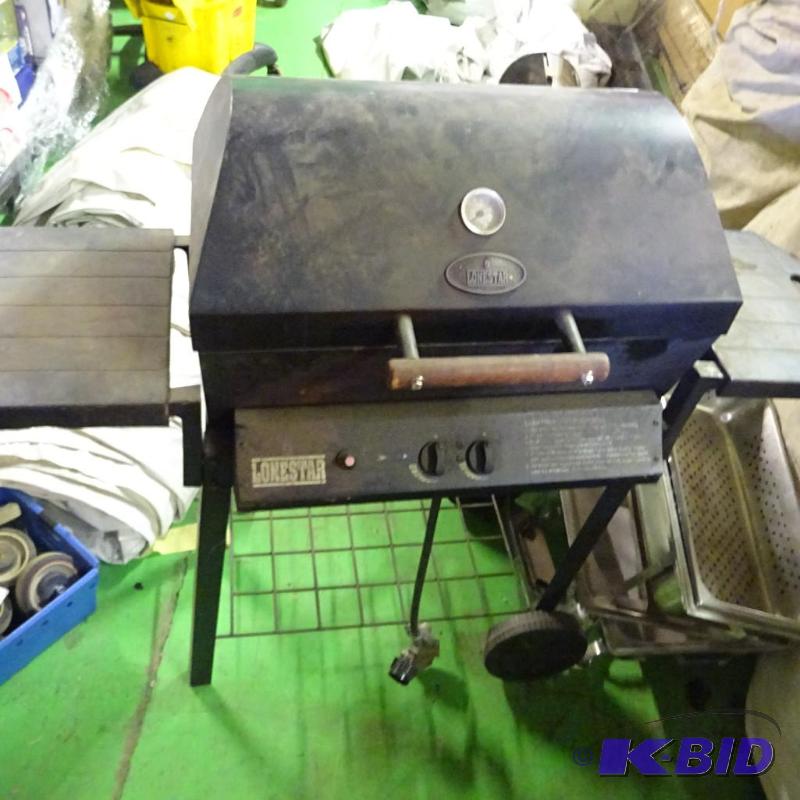 lot 186 image: Lone star propane grill. No tank...
