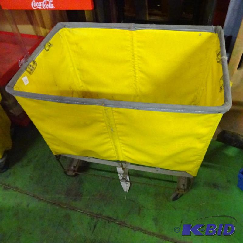 lot 187 image: Laundry cart...