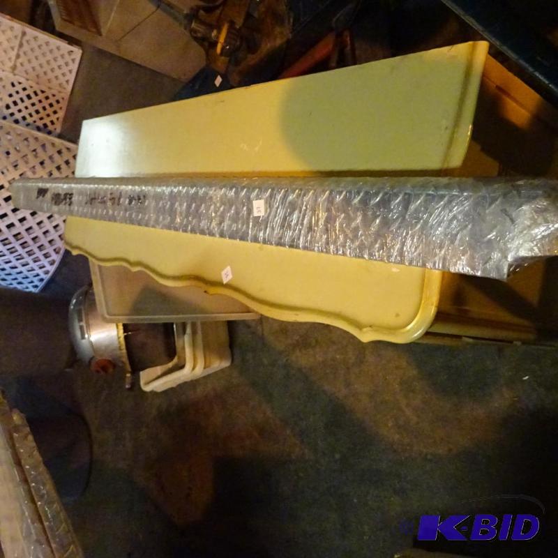 lot 37 image: Aluminum truck bed rail protectors. Short box...