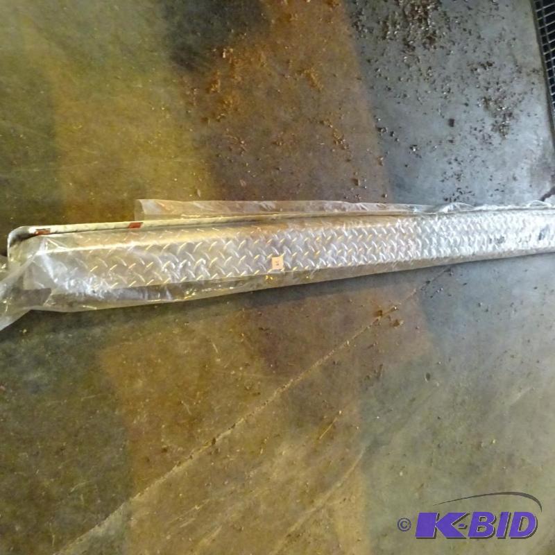 lot 38 image: Aluminum truck bed rail protectors. Long box ...