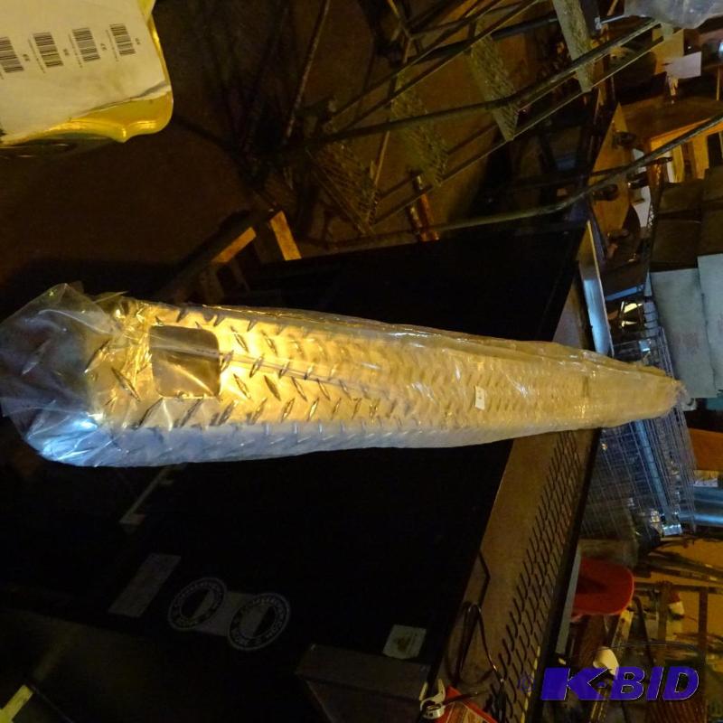 lot 39 image: Aluminum truck bed rail protectors. Long box ...