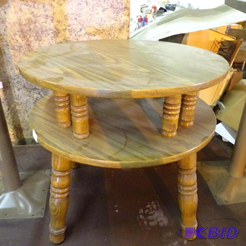 lot 7 image: Wood end table. 24 x 22...