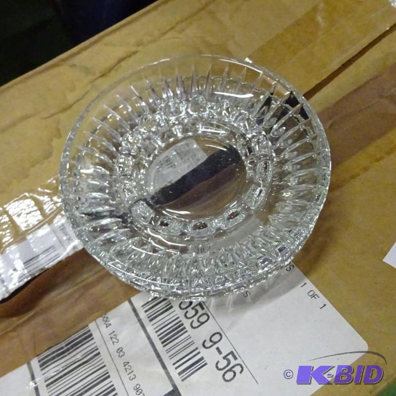 lot 82 image: 2 boxes of glass ash trays...