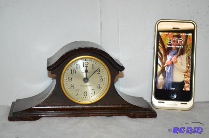 lot 20 image: Seth Thomas Wood Clock 4 jewels 4 inches x 8....