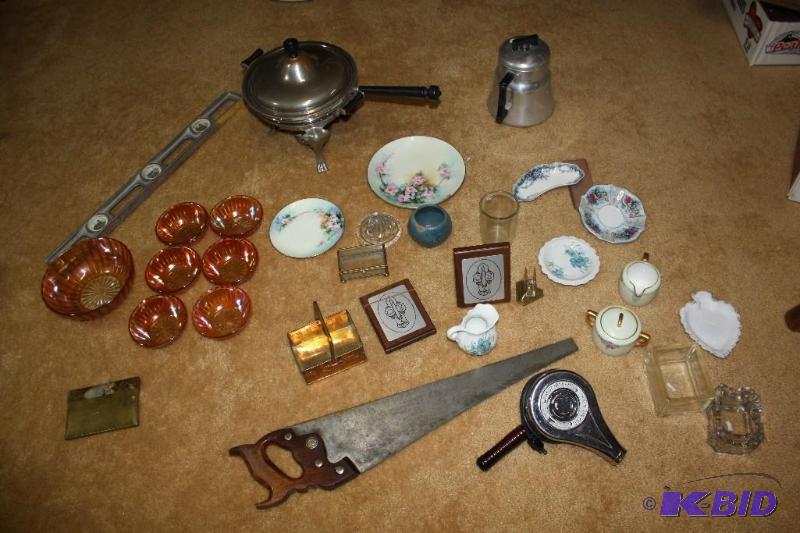 lot 50 image: Mixed Lot Collectible Glassware, Tools, Metal...