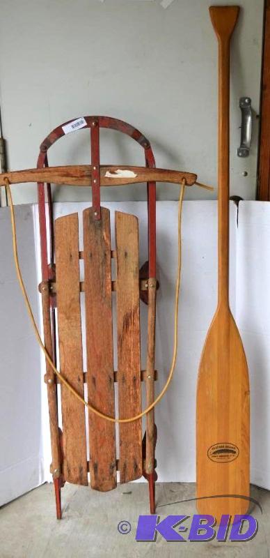 lot 79 image: Vintage wood oar - Feather Brand Cairness W...