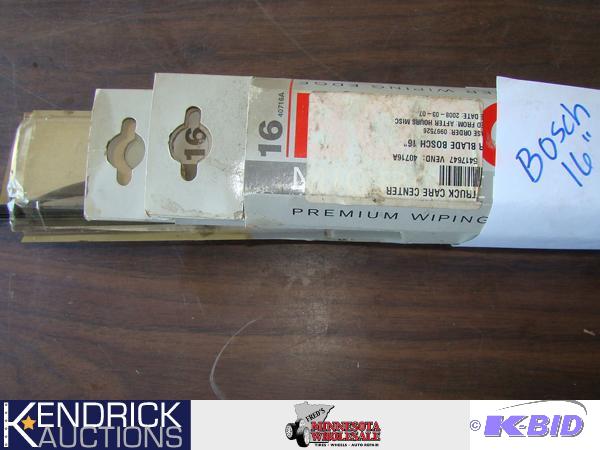 Lot of 4 Bosch 16 Wiper Blades in Boxes