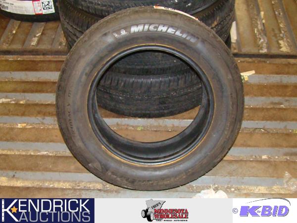 2 New Michelin P19565 R15 Tires